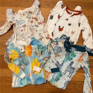Bundle of 4 footie pjs size 12 months